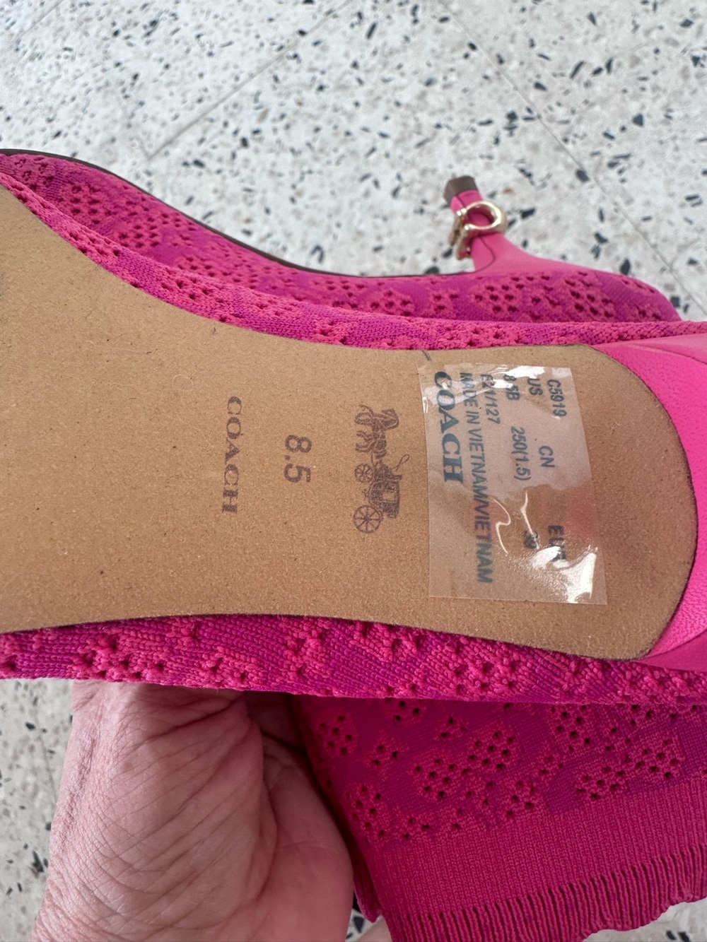 Coach booties preloved nice condition 8.5 super comfy - Picture 7 of 9